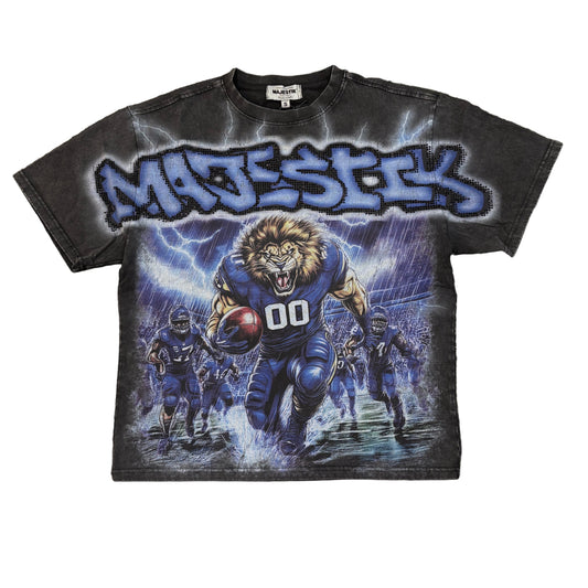 MAJESTIK Lion Football Graphic Crop Tee