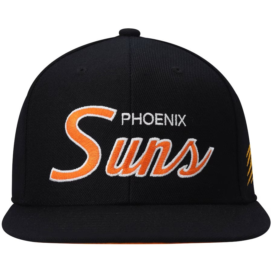 MITCHELL & NESS Men's Black Phoenix Suns Team Script 2.0 Snapback Hat