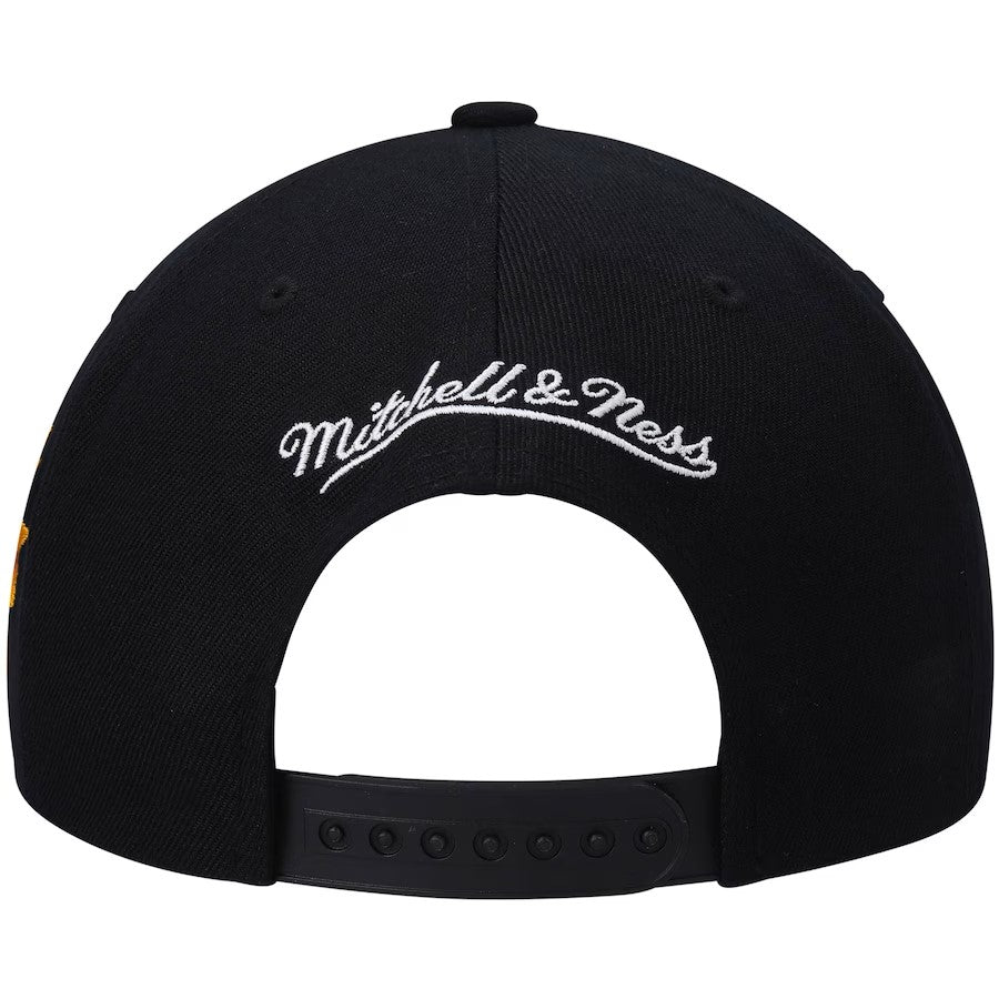 MITCHELL & NESS Men's Black Phoenix Suns Team Script 2.0 Snapback Hat