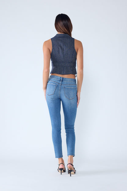 Mid Rise Destructed Skinny