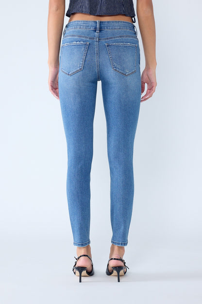 Mid Rise Destructed Skinny