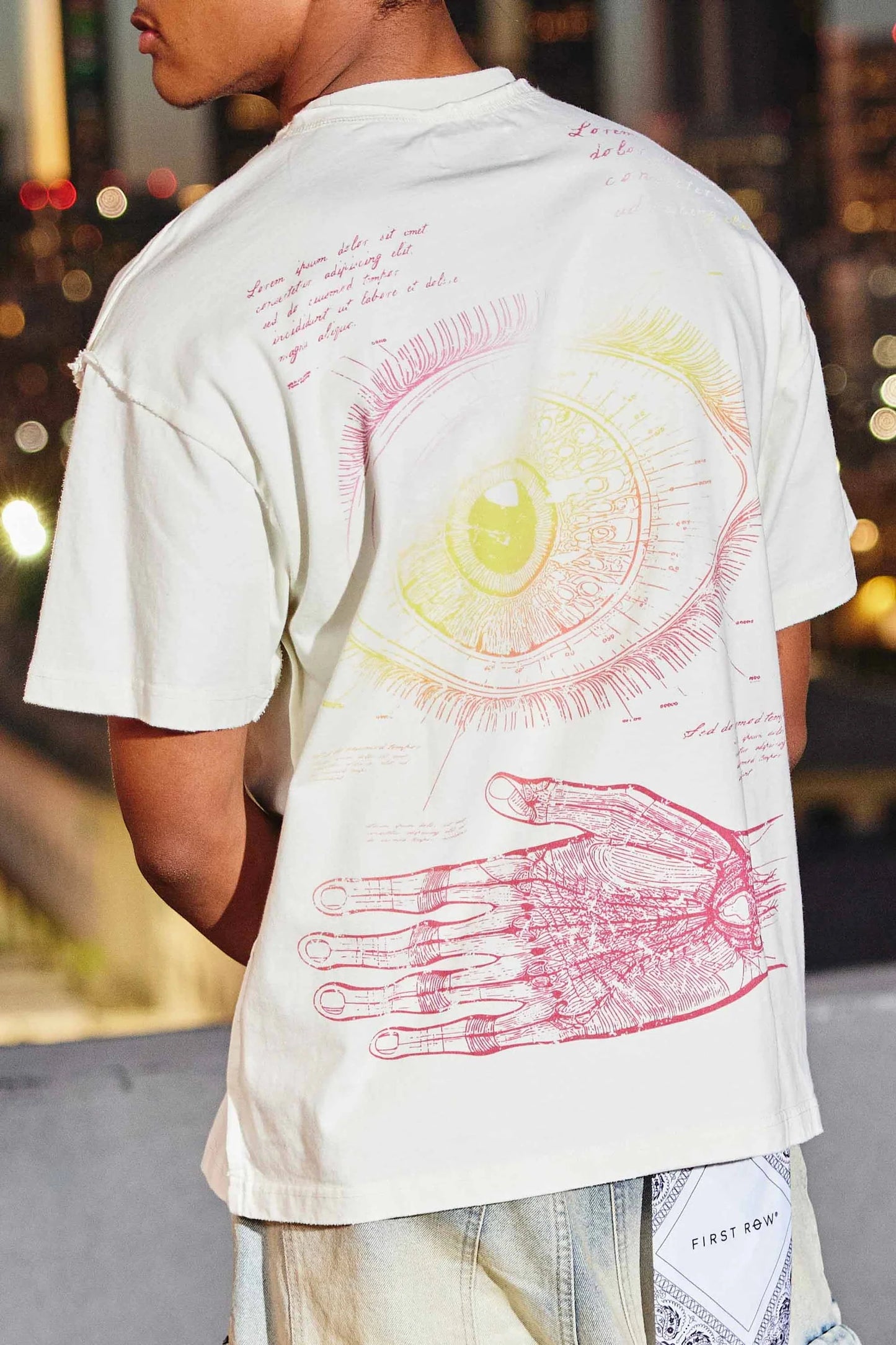 FIRST ROW Stay Curious Eyeball Tee