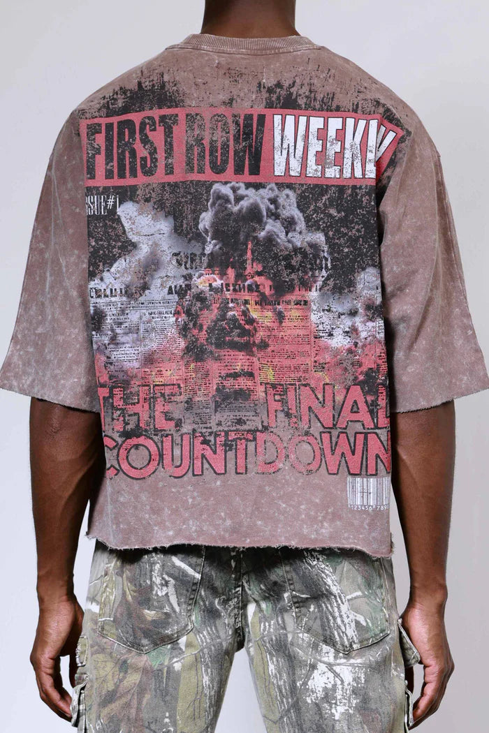 FIRST ROW Breaking News Countdown Cropped Tee