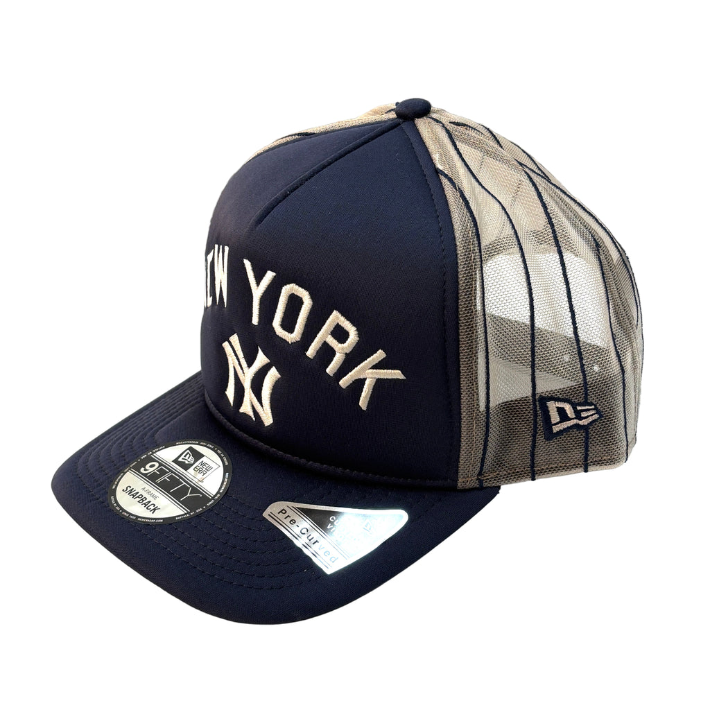 NEW ERA MLB New York Yankees Arched Trucker 9FIFTY Adjustable