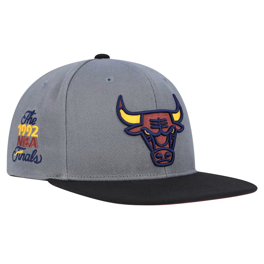 MITCHELL & NESS NBA Chicago Bulls Core VII Snapback Hat