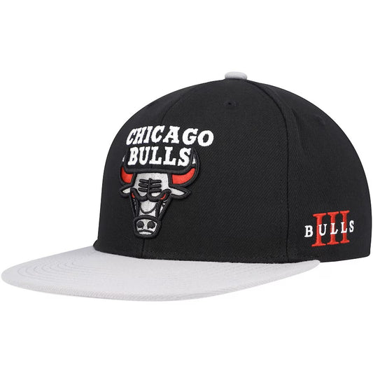 MITCHELL & NESS NBA Chicago Bulls Core III Snapback Hat