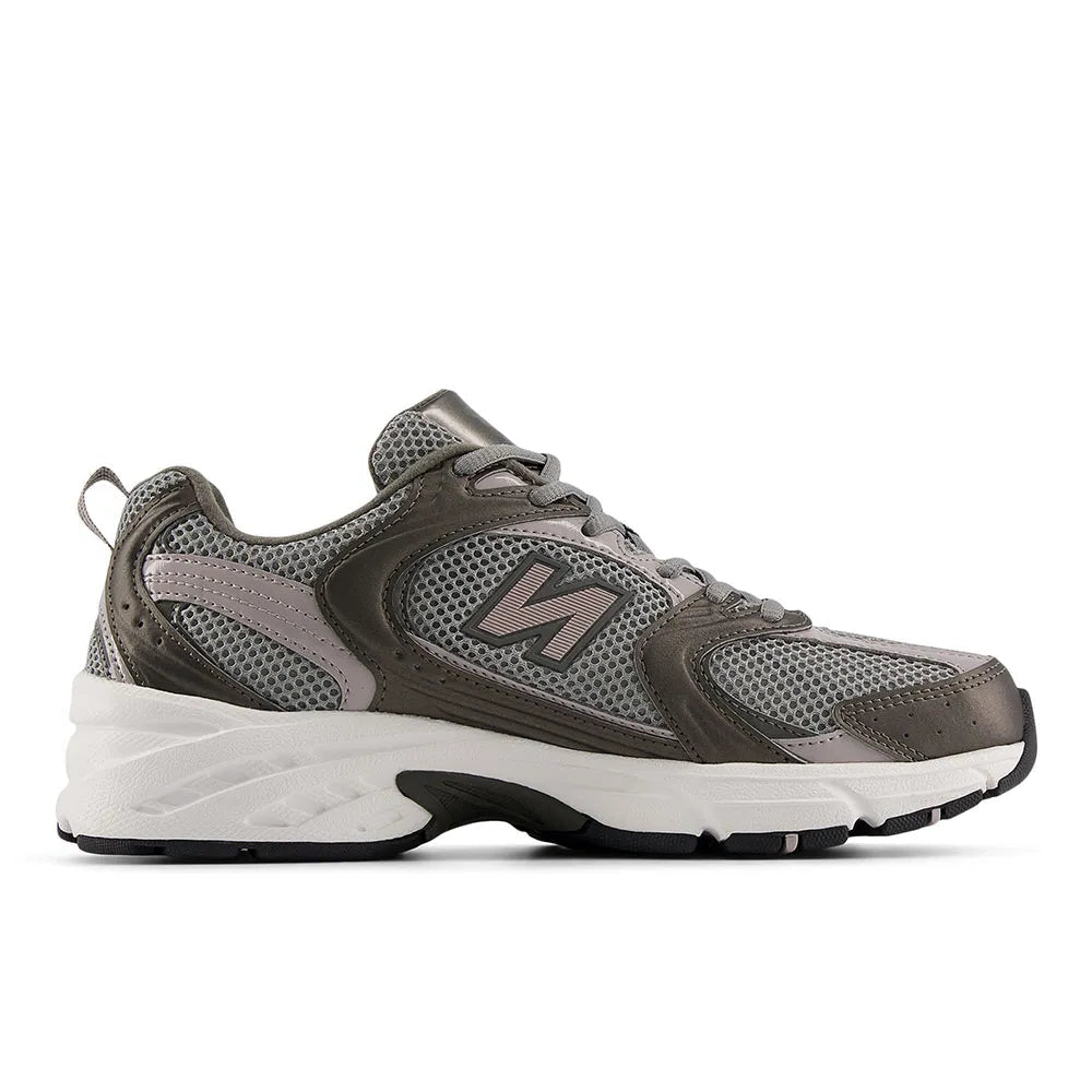 NEW BALANCE 530 Shoes