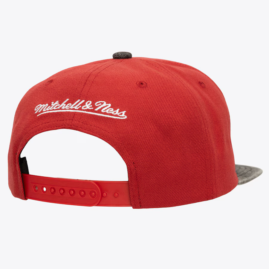 MITCHELL & NESS Red Chicago Bulls NBA Denim Patchwork Snapback Hat