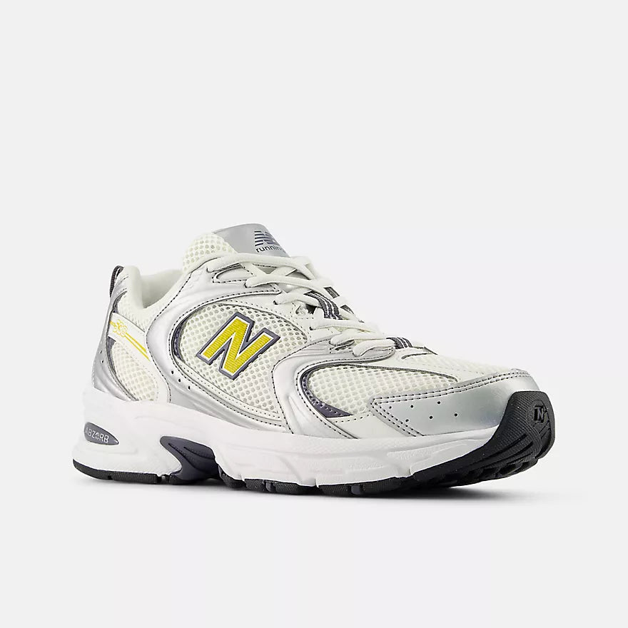 NEW BALANCE 530 Shoes
