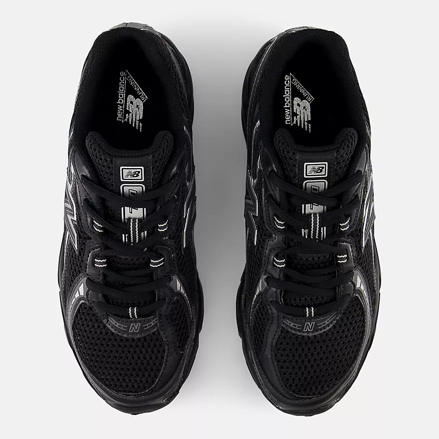 NEW BALANCE 740 Shoes