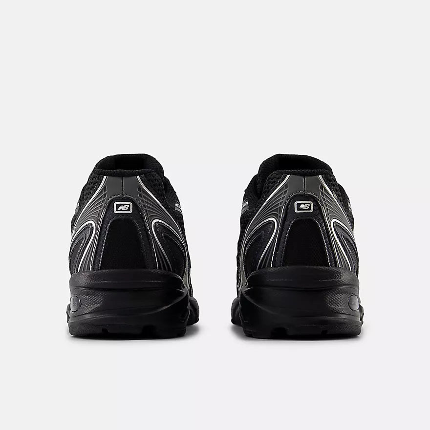 NEW BALANCE 740 Shoes