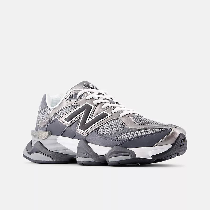 NEW BALANCE 9060 Shoes