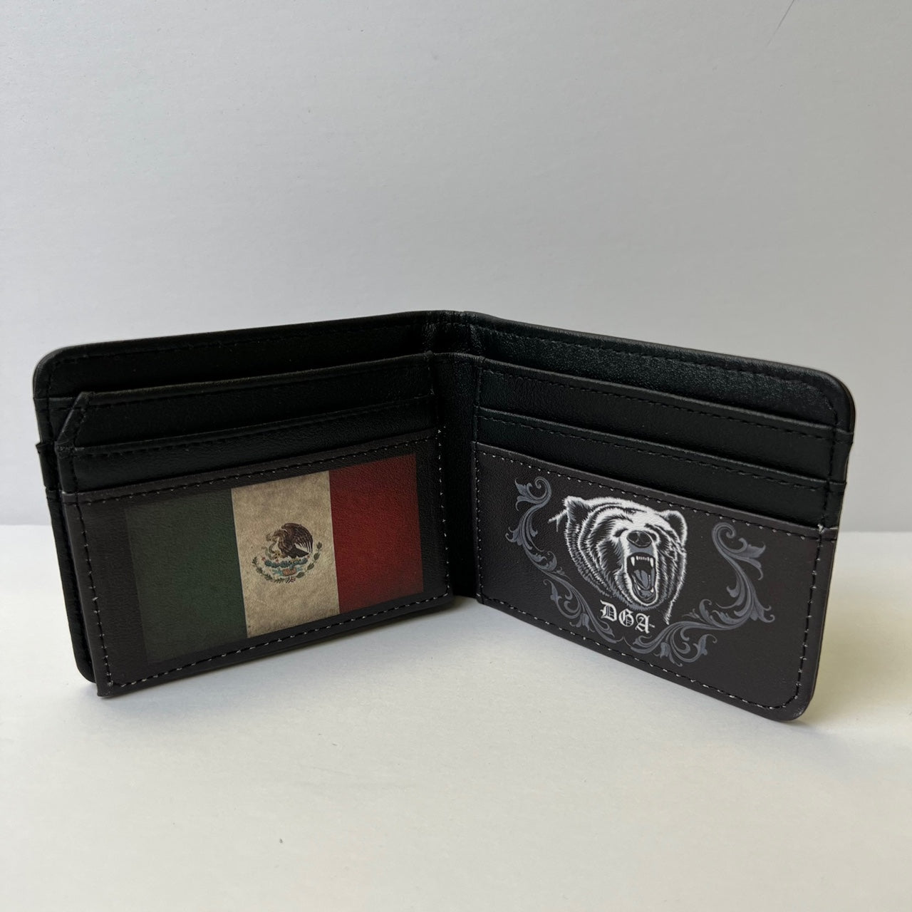 DGA Revolucion Wallet