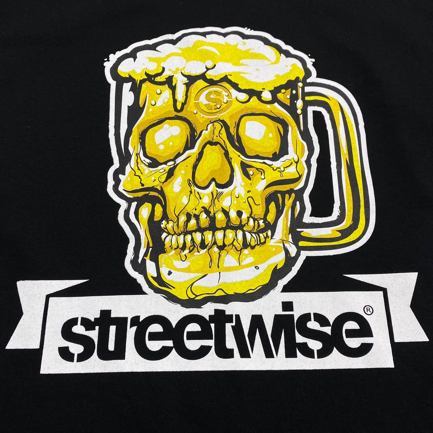 STREETWISE Frosty Skull Beer Graphic T-Shirt - BLACK